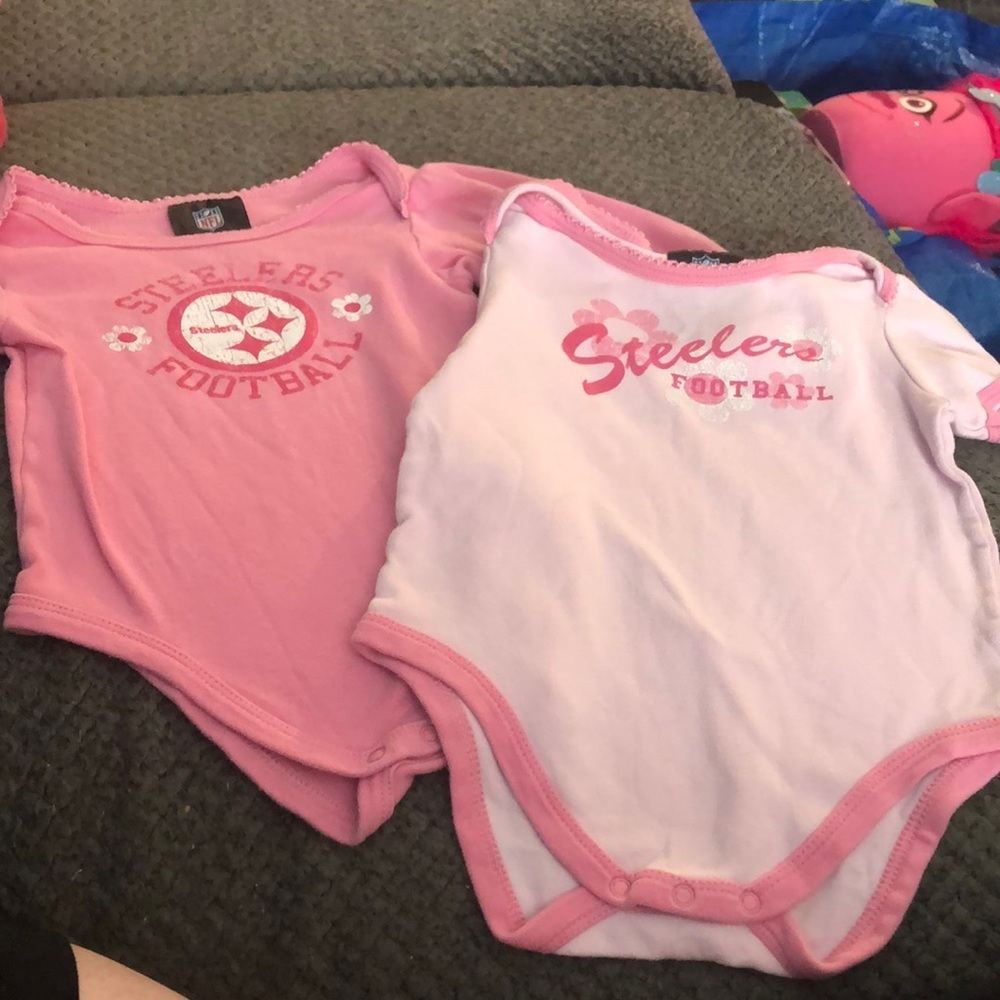 🔹 4 for $30 Pittsburg Steelers Pink Onesies